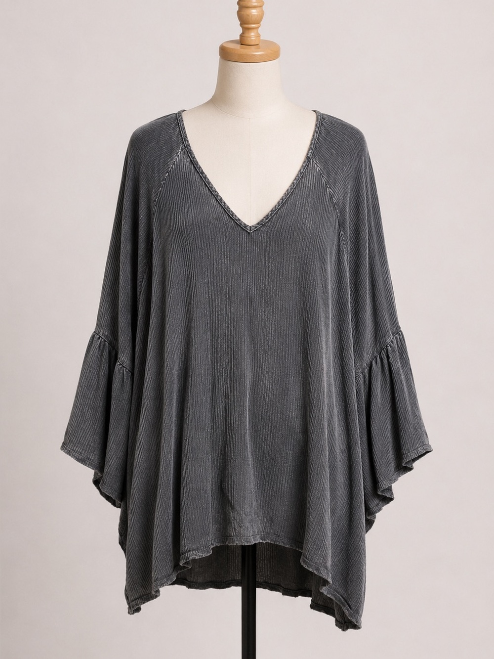 NWT Easel Oversized Blouse Poncho Tunic Size Large Charcole Gray Vneck